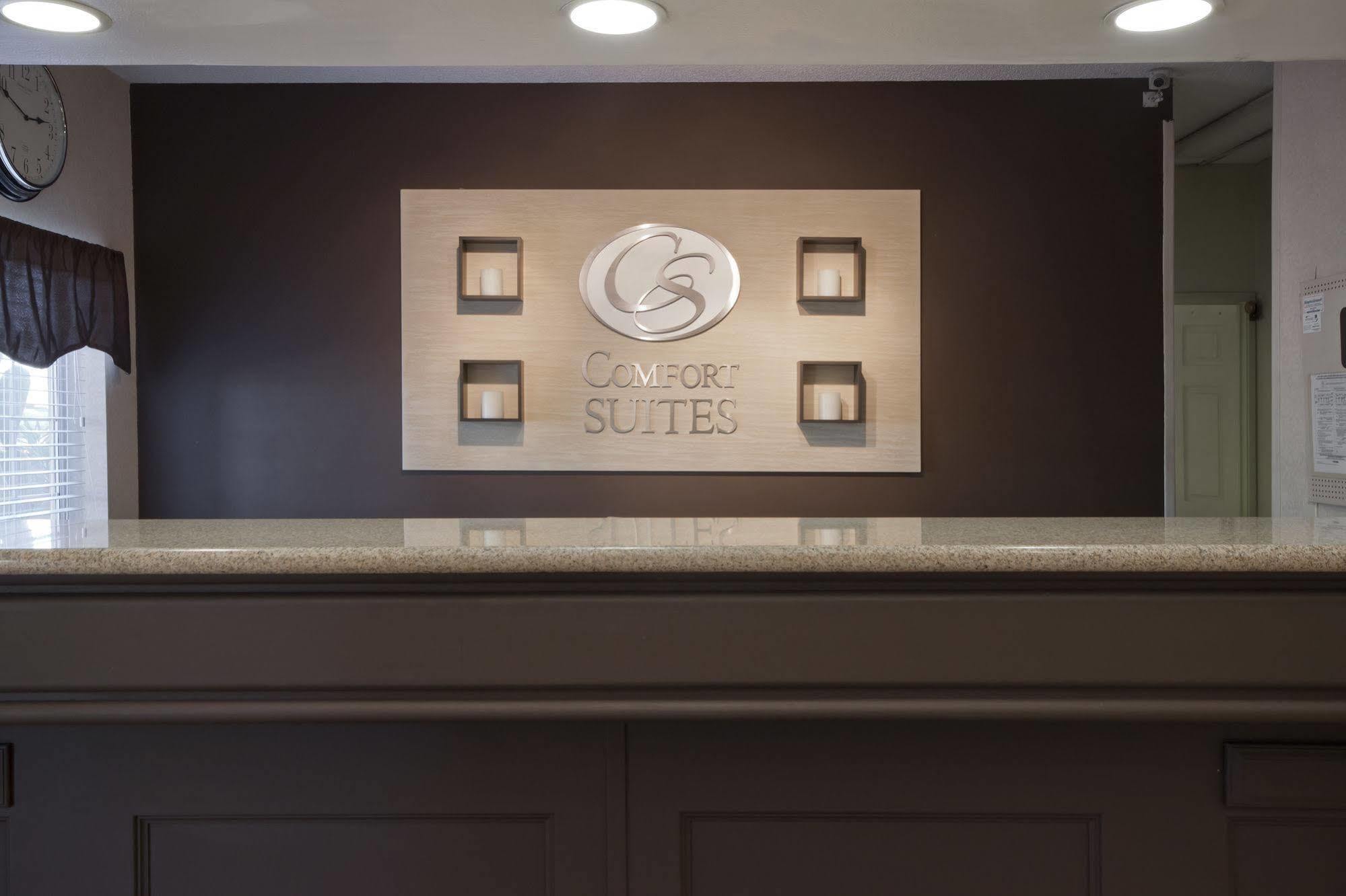 Comfort Suites Peoria Sports Complex Exterior photo