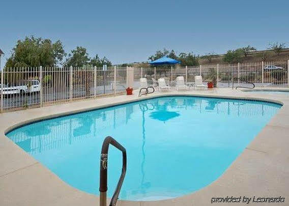 Comfort Suites Peoria Sports Complex Exterior photo